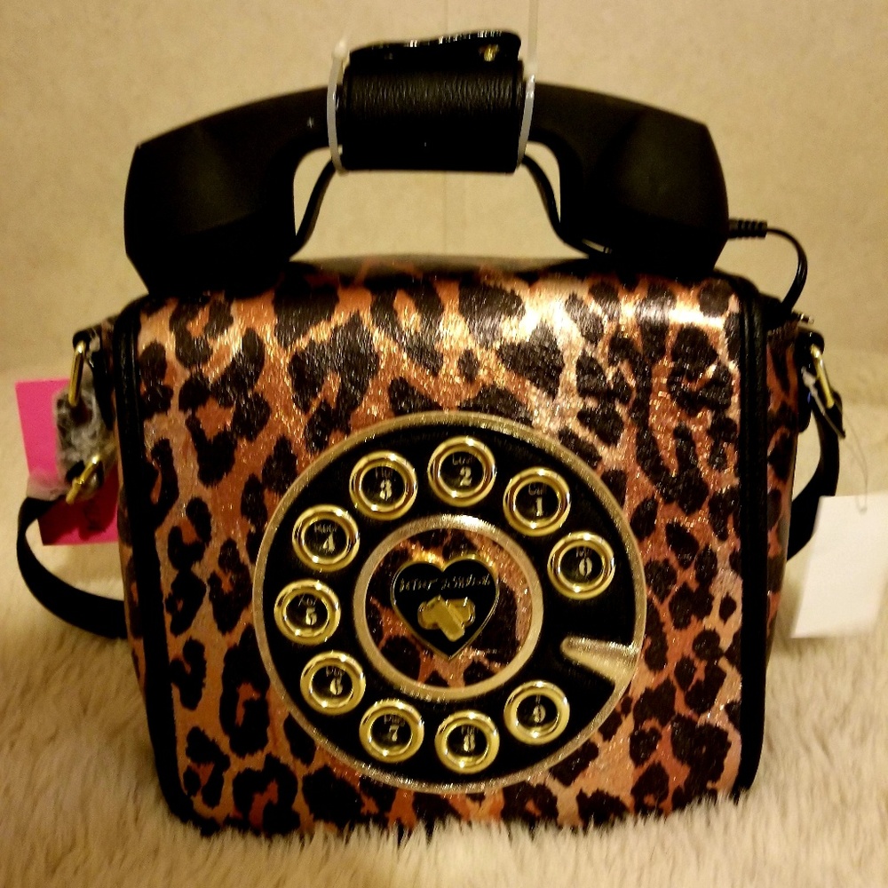 betsey johnson phone purse